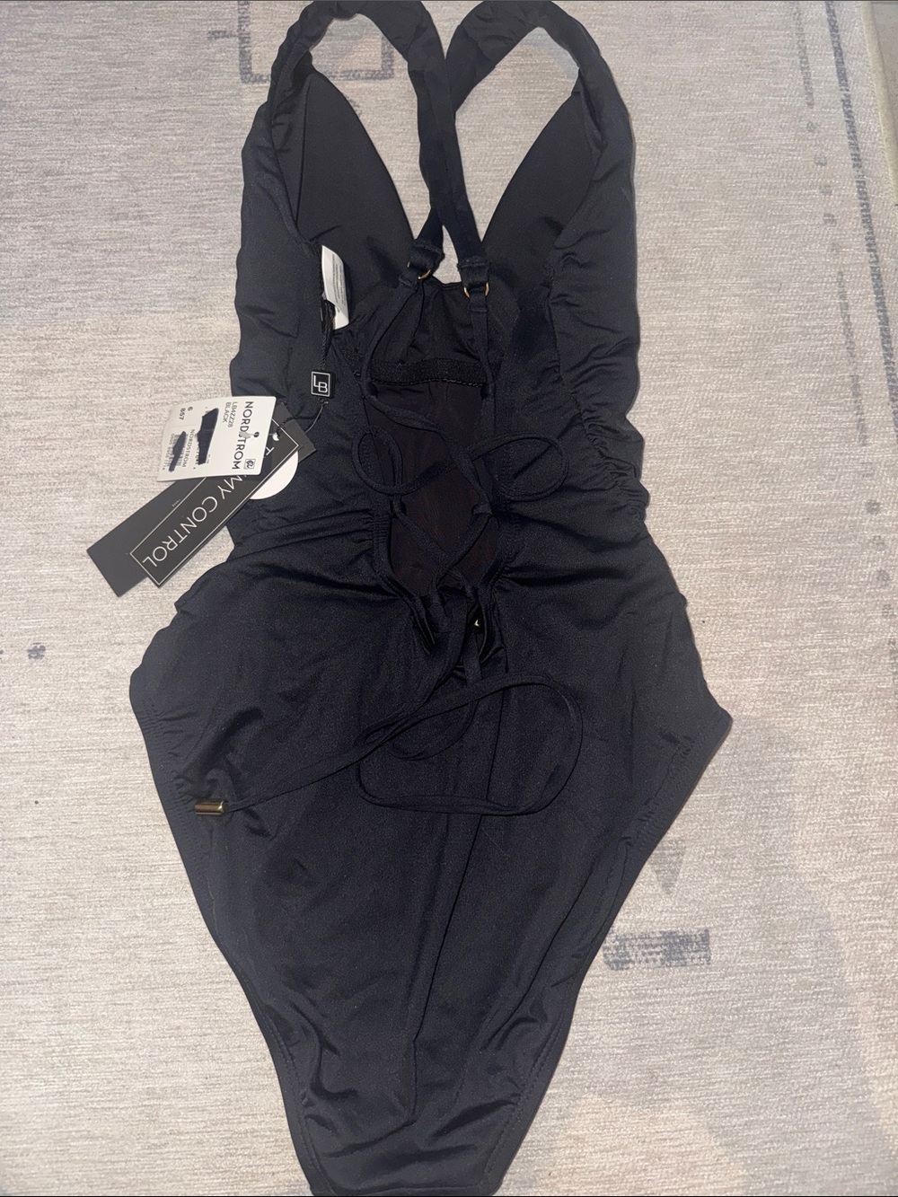 NWT La Blanca Goddess Black V-Neck One-Piece Swimsuit Sz US 6 - Picture 8 of 10